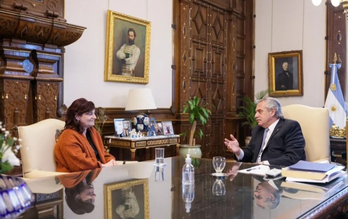 Preocupado por el conflicto sindical, el Gobierno apuesta a Kelly Olmos para apuntalar la débil unidad de la CGT