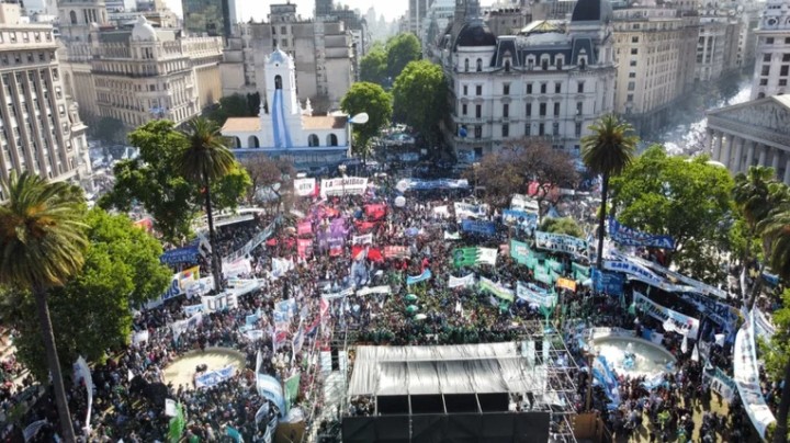 El Día de la Lealtad profundizó la división del Gobierno, expuso la soledad de Alberto Fernández y dejó a la luz la fractura de la CGT