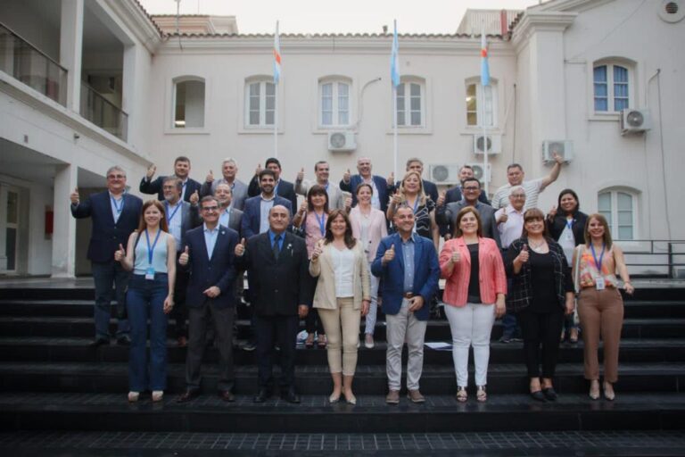 LA RIOJA: REUNIÓN DE LEGISLADORES DE LA UCR DEL NOA Y NEA