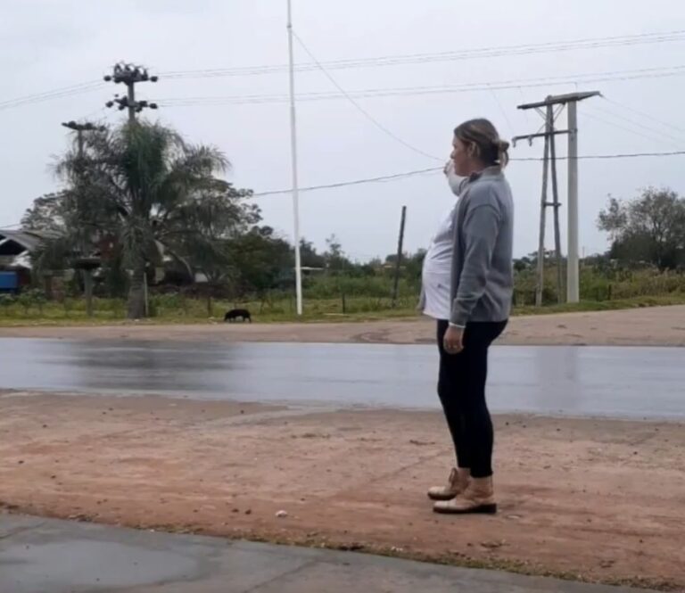 ANTE LA INACCIÓN DE LAS AUTORIDADES, SON LOS PADRES QUE BUSCAN LAS MEJORAS PARA UN JARDÍN