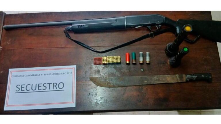 LOS JURÍES: APREHENDIERON A UN HOMBRE POR AMENAZAS CALIFICADAS Y SECUESTRARON UN ARMA DE FUEGO