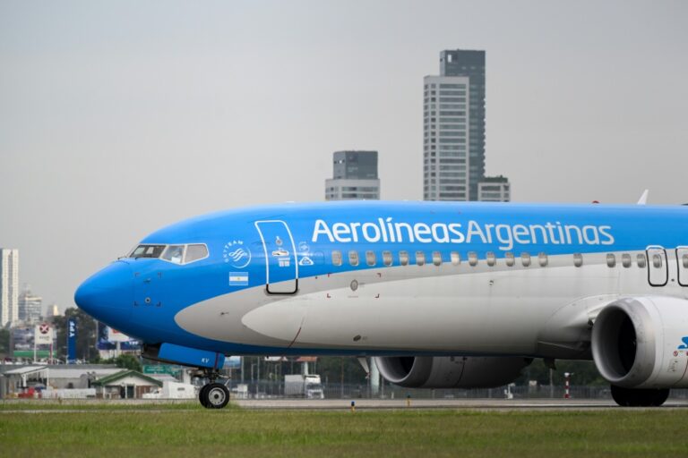 Revés judicial para la Argentina: deberá pagar más de US$390 millones por la expropiación de Aerolíneas Argentinas