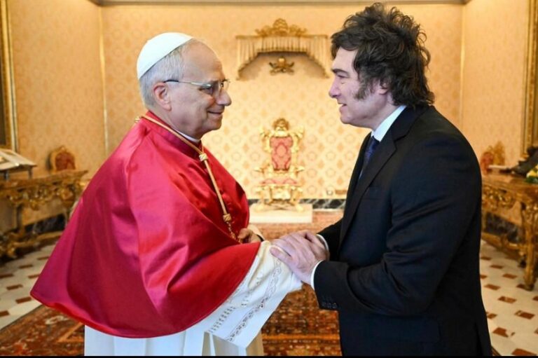 EL GOBIERNO RECIBIÓ AL NUEVO NUNCIO APOSTÓLICO EN MEDIO DE LA EXPECTATIVA POR UNA POSIBLE VISITA DEL PAPA LEÓN XIV