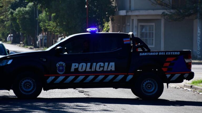 DENUNCIAN A UNA MUJER POR VIOLENTAS AMENAZAS EN UNA PANADERÍA DEL BARRIO CENTENARIO