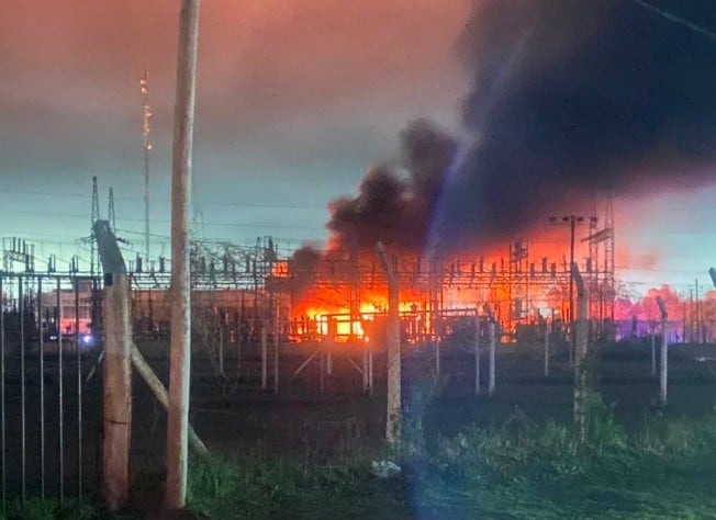 GRAN APAGÓN EN LA PLATA: UN INCENDIO EN UNA CENTRAL ELÉCTRICA DEJÓ SIN LUZ A MILES DE VECINOS