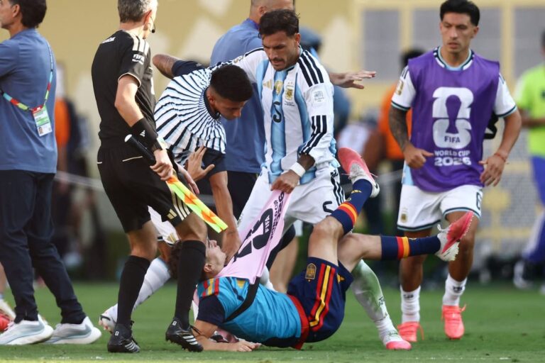 LA FIFA SANCIONÓ CON DUREZA A LA SELECCIÓN ARGENTINA TRAS LOS INCIDENTES DE LA FINAL DEL MUNDIAL