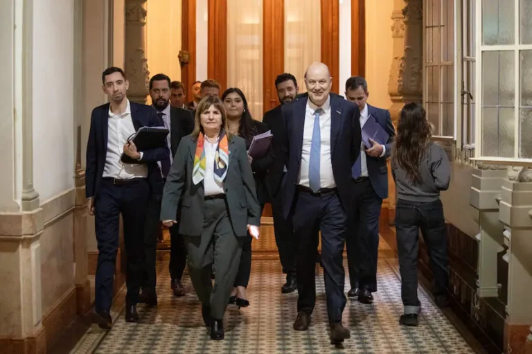 EL GOBIERNO BUSCA MODERNIZAR LA LEY DE SOCIEDADES Y HABILITAR EMPRESAS CON MAYOR PARTICIPACIÓN DE LA TECNOLOGÍA
