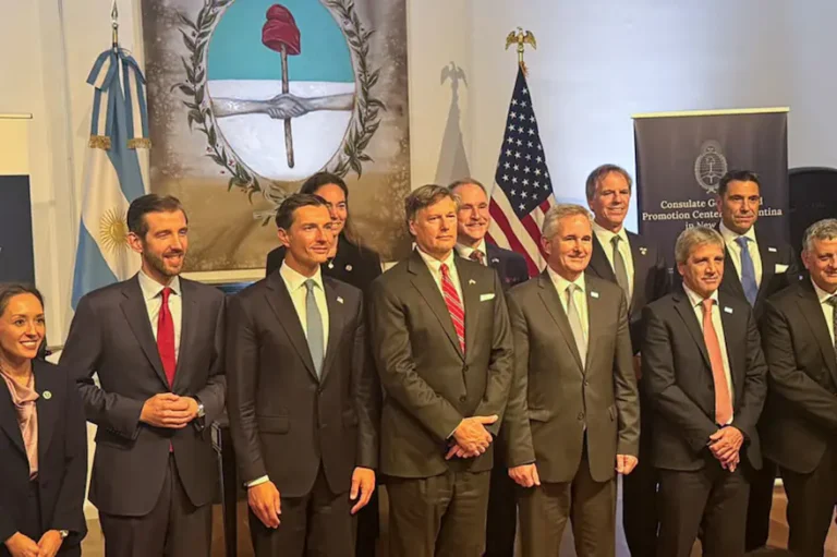 ARGENTINA Y ESTADOS UNIDOS LANZARON UN CORREDOR DE INFRAESTRUCTURA CON FINANCIAMIENTO DE HASTA US$7.000 MILLONES