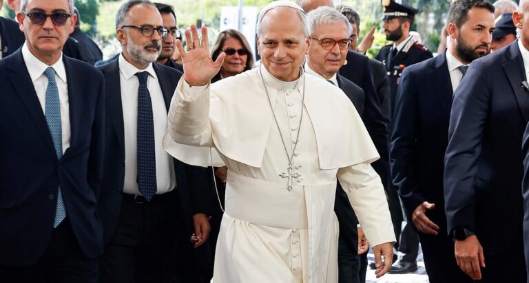 EL PAPA LEÓN XIV SE RECUPERA TRAS UNA OPERACIÓN POR CÁNCER DE PULMÓN